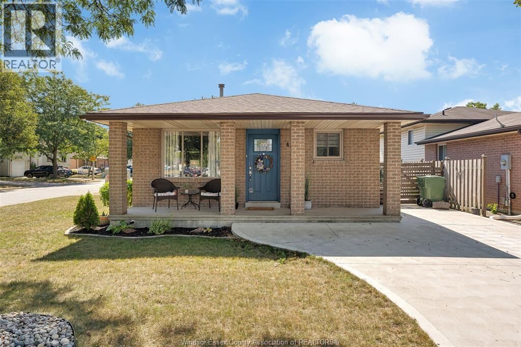 Property Photo:  4779 Theresa Place  ON N8T 3M8 
