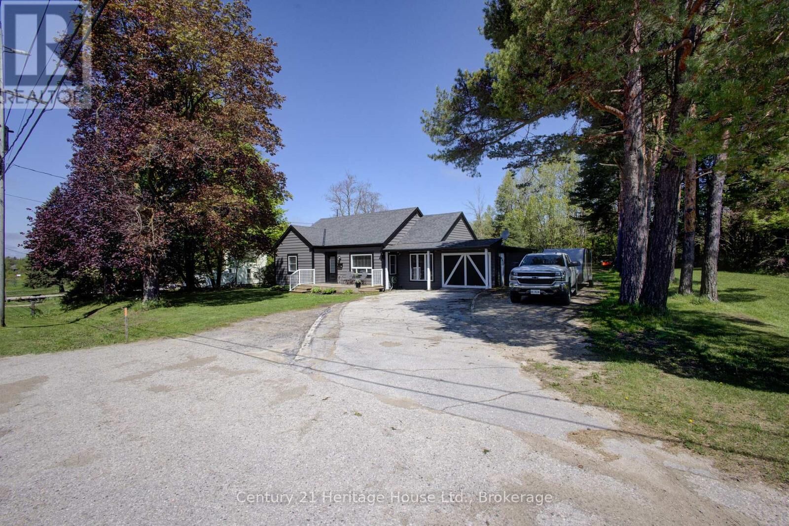 Property Photo: 508 Durham Road West ON N0G 1R0