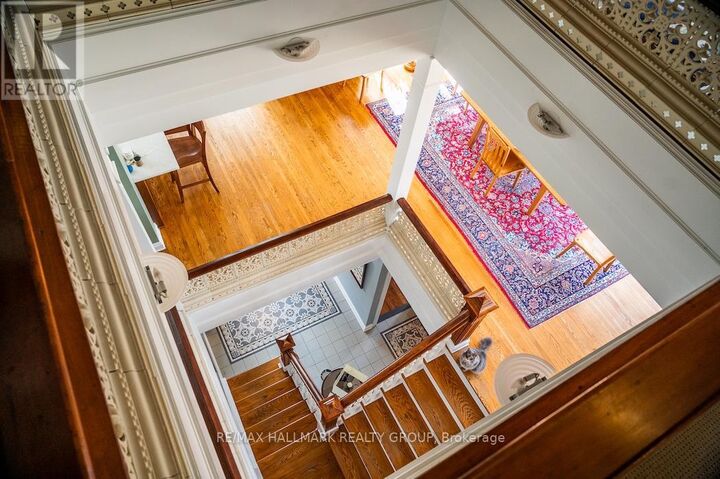 Property Photo:  53 Scrivens Street  ON K2B 8M6 