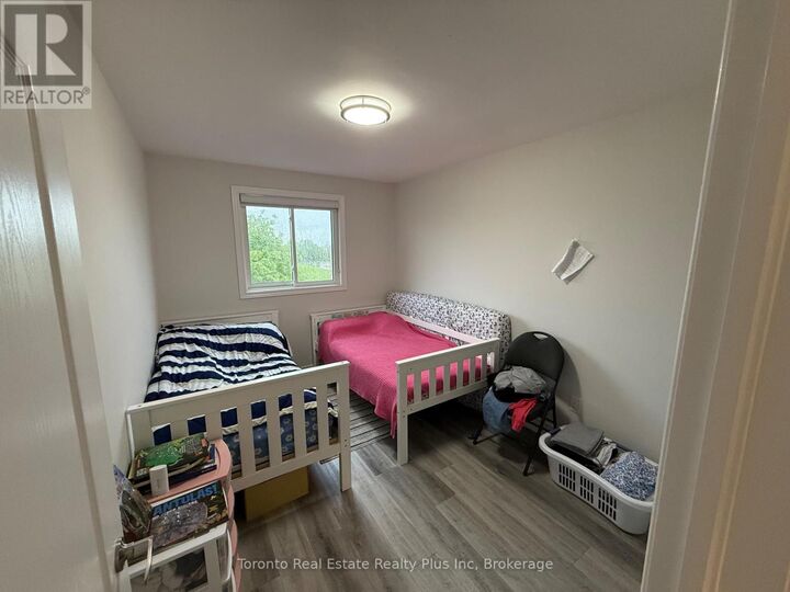 Property Photo:  130 Ashurst Crescent  ON L6V 3N9 
