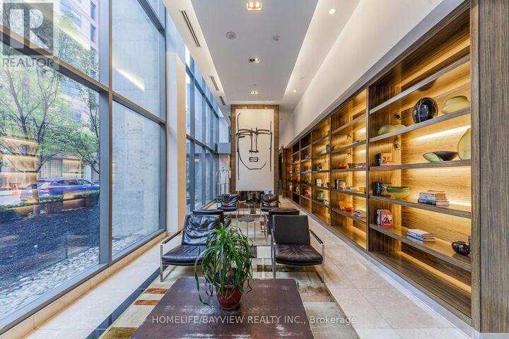 Property Photo:  38 Grenville Street 2405  ON M4Y 1A5 