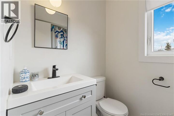 Property Photo:  80 Ealey Crescent  NB E1B 1E8 