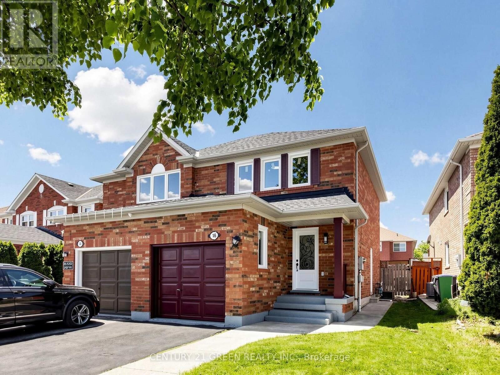 Property Photo:  16 Mount Fuji Crescent  ON L6R 2L3 