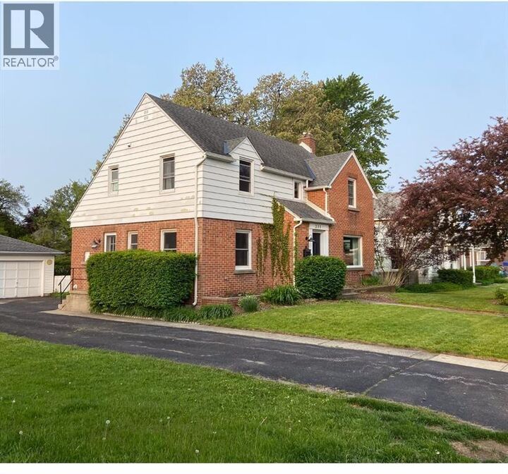 Property Photo:  311 Michigan Avenue  ON N7V 1G1 