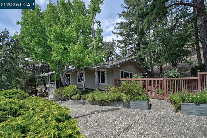 Property Photo:  3018 Bradbury Dr  CA 94549 