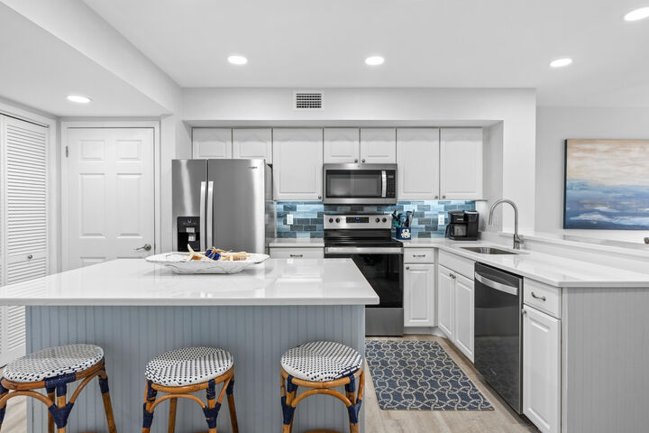 Property Photo:  814 Harbour Point Drive 814  FL 32550 