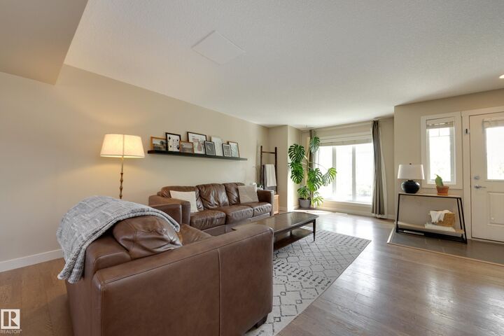 Property Photo:  434 Chappelle Drive SW  AB T6W 0Z4 