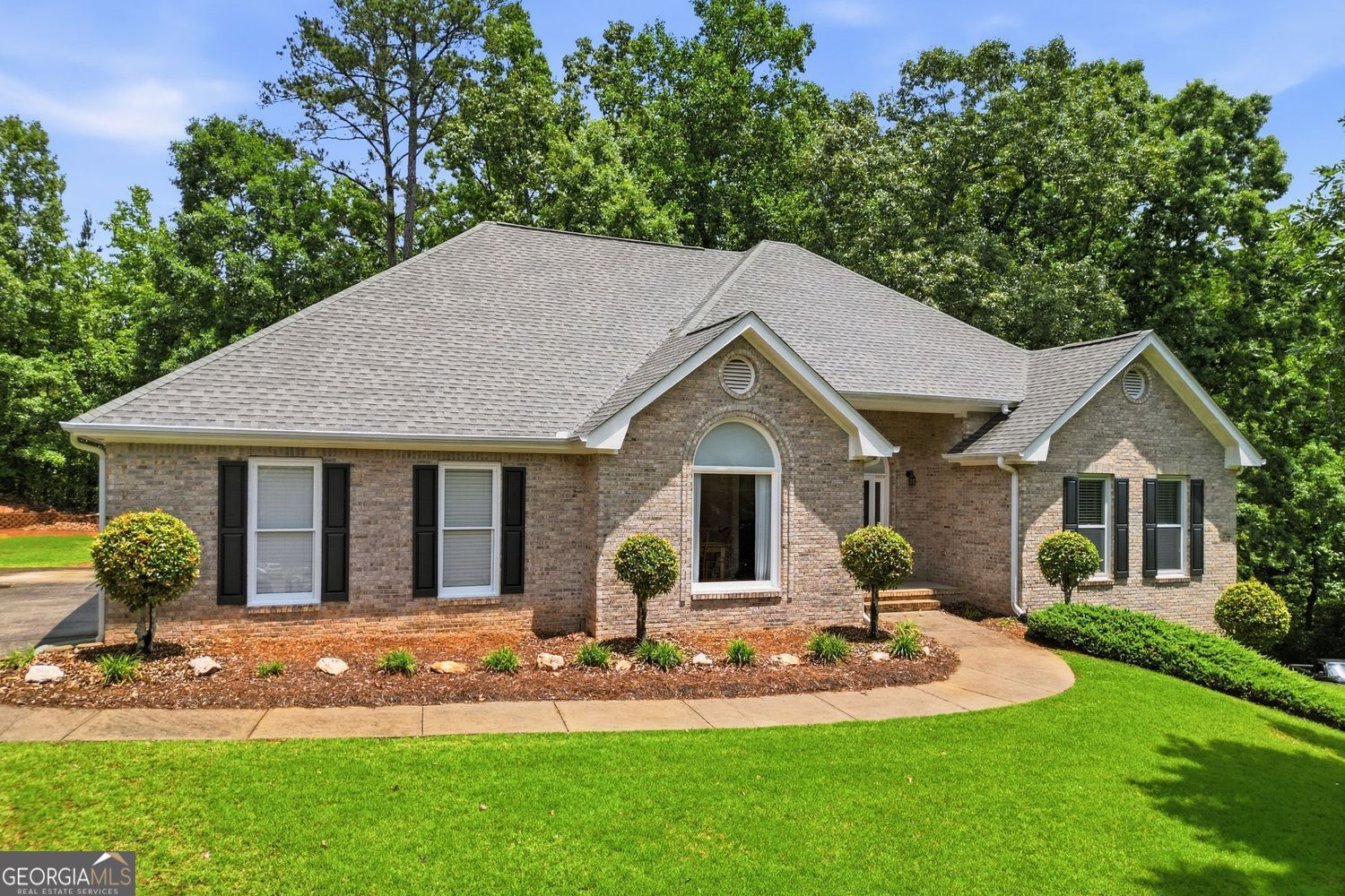 Property Photo:  5035 Valley Brook Circle  GA 30253 