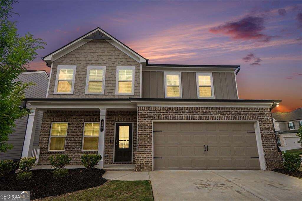 Property Photo: 305 Sterling Creek Way GA 30052
