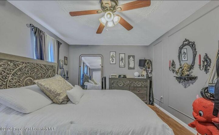 Property Photo:  1406 Dorothy Street 1st Floor  PA 18504 