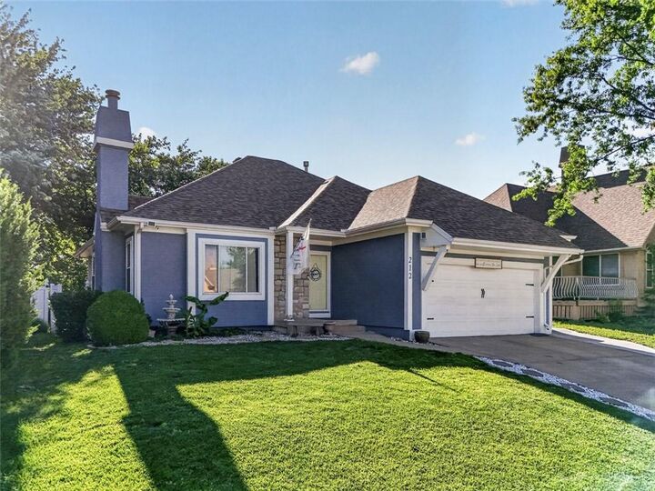 Property Photo:  212 S Tremont Street  KS 66101 