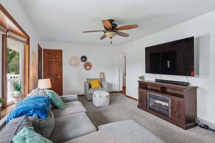 Property Photo:  6115 Gordon Avenue  IA 50312 