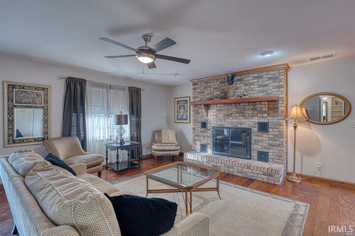 Property Photo: 2923 W Mill Road IN 47720