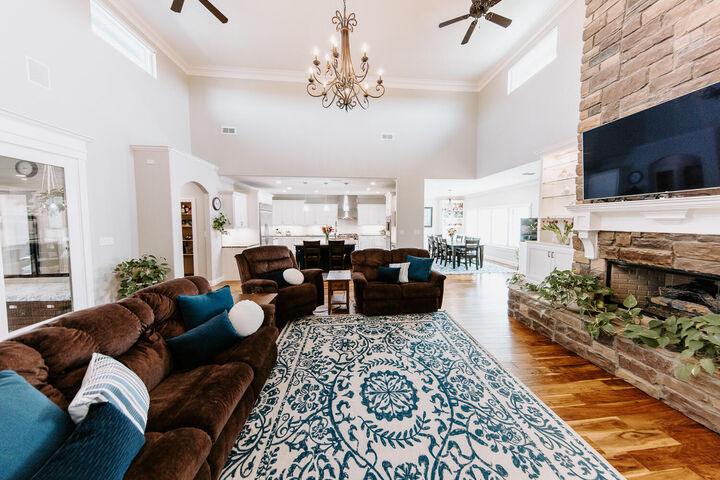Property Photo:  6004 County Road 1440  TX 79407 