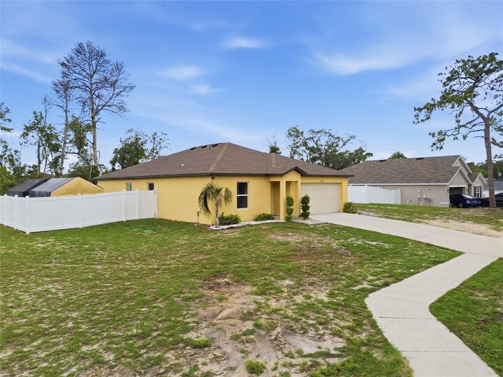 Property Photo: 10198 Elgin Boulevard FL 34608
