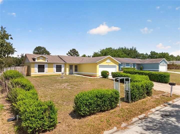 Property Photo:  10810 Crescendo Loop  FL 34711 