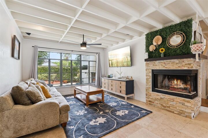 Property Photo:  241 W Lake Sue Avenue  FL 32789 