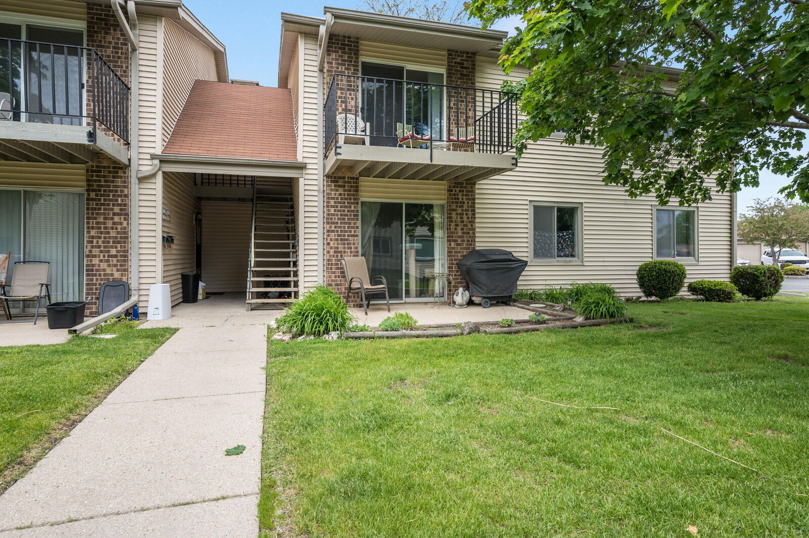 Property Photo:  W170n11523 Armada Dr  WI 53022 