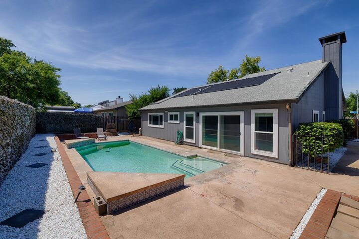 Property Photo:  3108 Hogarth Drive  CA 95827 