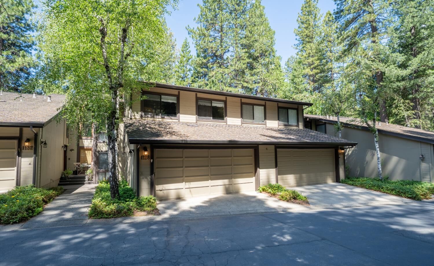 Property Photo:  1128 Fairway Court  CA 95247 