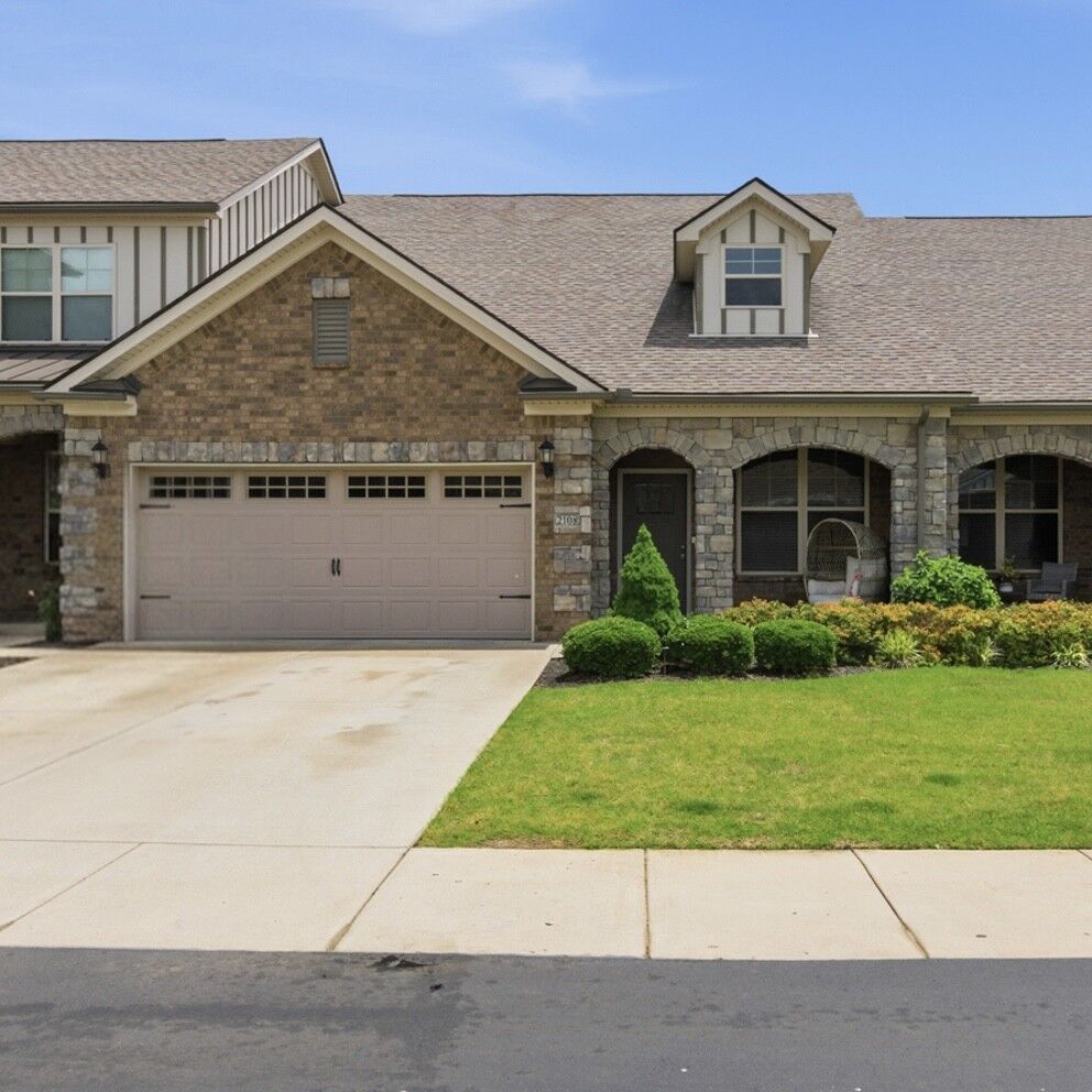Property Photo:  2108 Halfmoon Way  TN 37130 