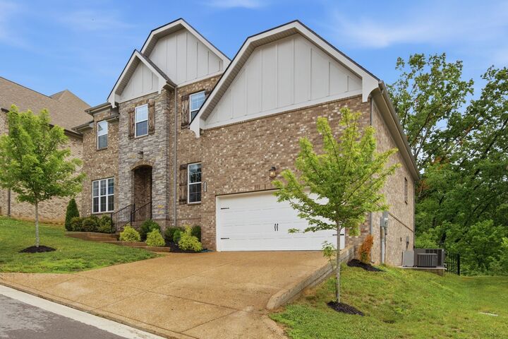 Property Photo: 8045 Still Spring Ridge Dr TN 37221
