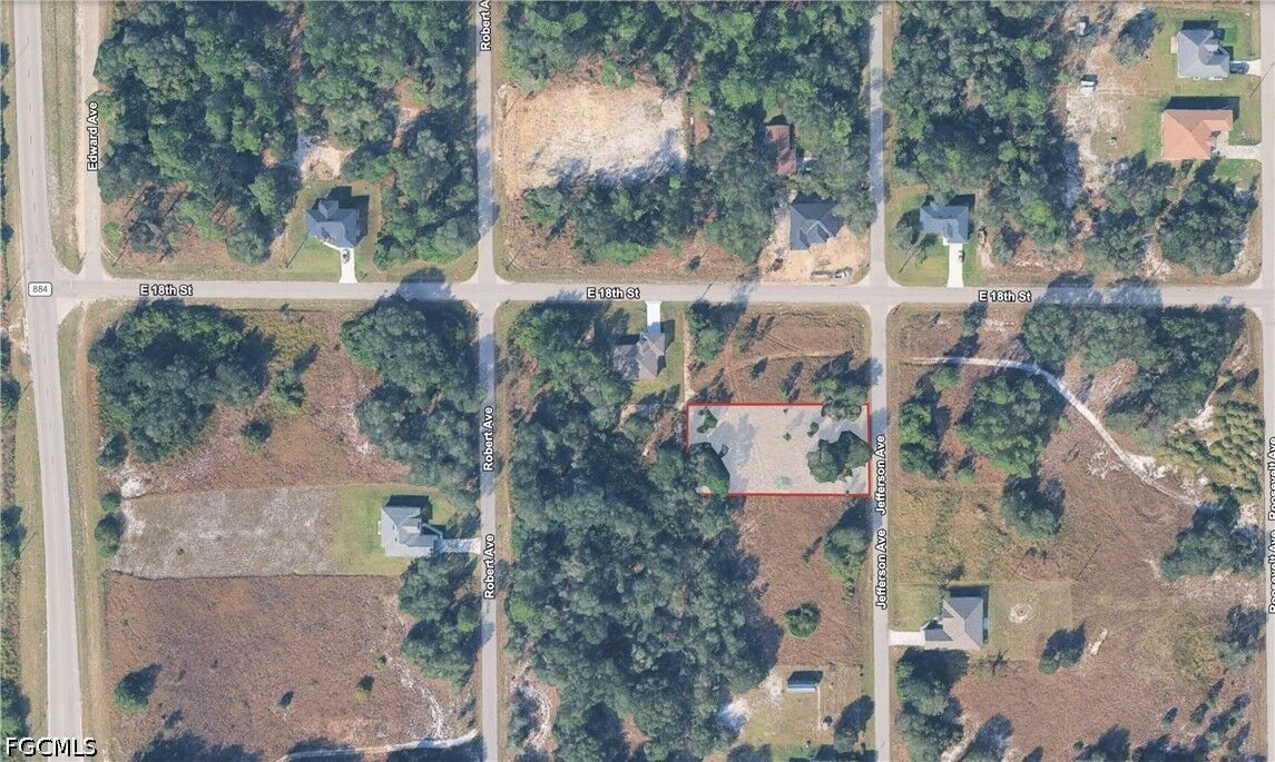 Property Photo:  1721 Jefferson Avenue  FL 33972 