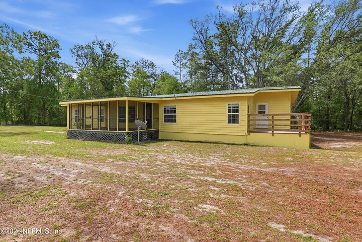 Property Photo:  6737 Highland Drive  FL 32656 