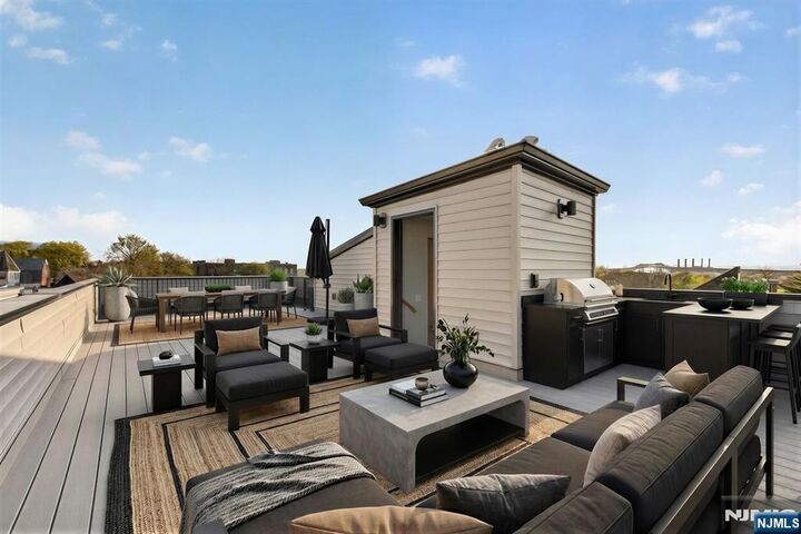 Property Photo:  126 De Kalb Avenue 3  NJ 07306 