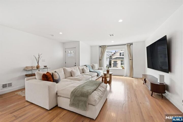 Property Photo:  1516 71st Street  NJ 07047 