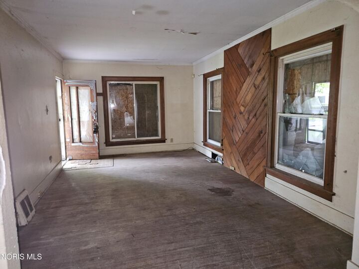 Property Photo: 901 Toronto Avenue OH 43609