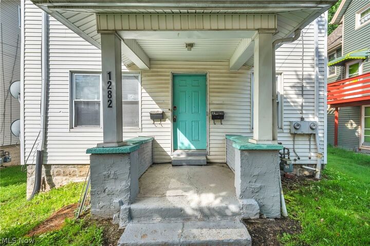 Property Photo: 1282 Pondview Avenue OH 44305