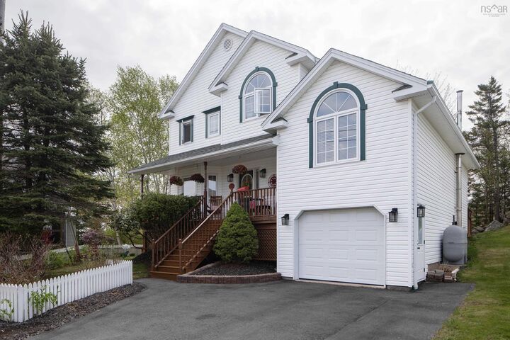 Property Photo: 10 Blanchard Crescent NS B4A 4C5