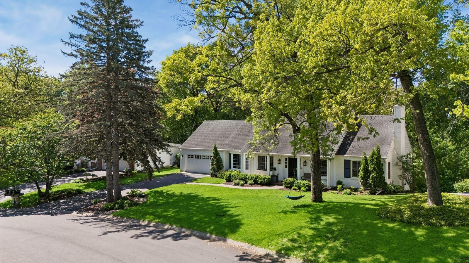 Property Photo: 6533 Navaho Trail MN 55439