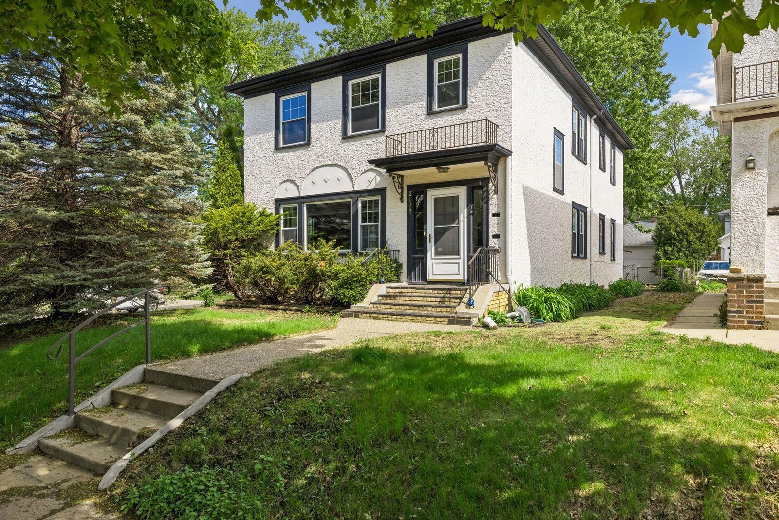 Property Photo: 2177 Randolph Avenue MN 55105