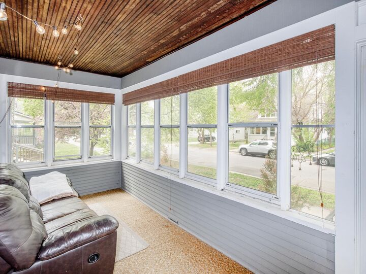 Property Photo: 1068 24th Avenue SE MN 55414
