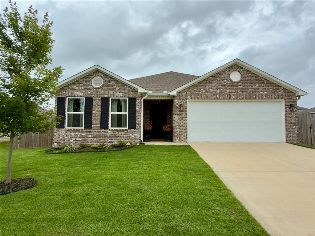 Property Photo:  4402 Sackett Avenue  AR 72713 