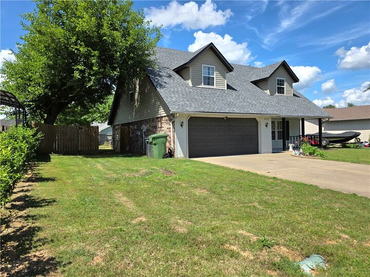 Property Photo:  2705 W Sunset Drive  AR 72756 