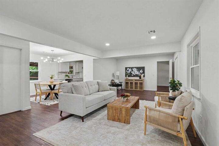 Property Photo:  6036 NW 47th Street  OK 73122 