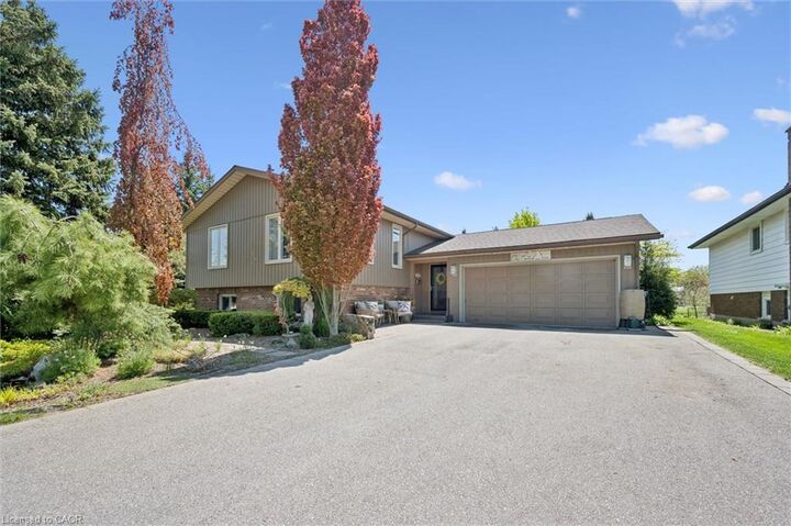 Property Photo: 1 Pintail Drive ON N3B 3C2