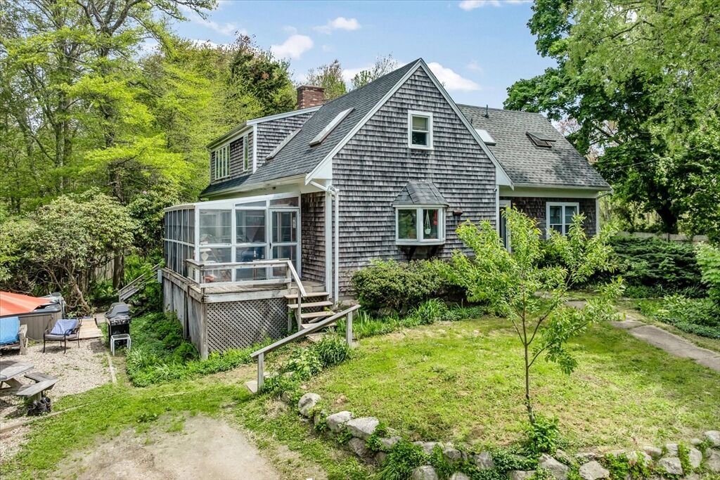 Property Photo:  2231 Meetinghouse Way  MA 02668 