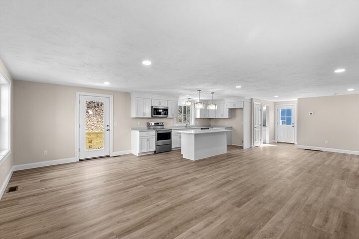 Property Photo:  1234-2 State Rd 2  MA 02360 