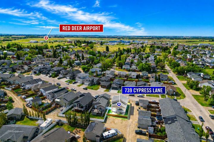 Photo de la propriété:  739 Cypress Lane  AB T4S 0N9 