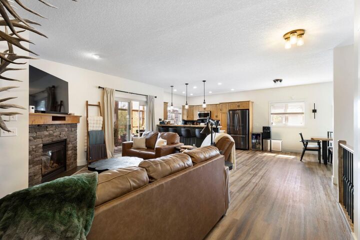 Property Photo: 128 Hillcrest Cape AB T1P 0A4