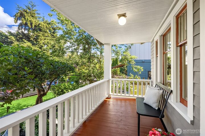 Property Photo:  6051  6th Avenue NW  WA 98107 