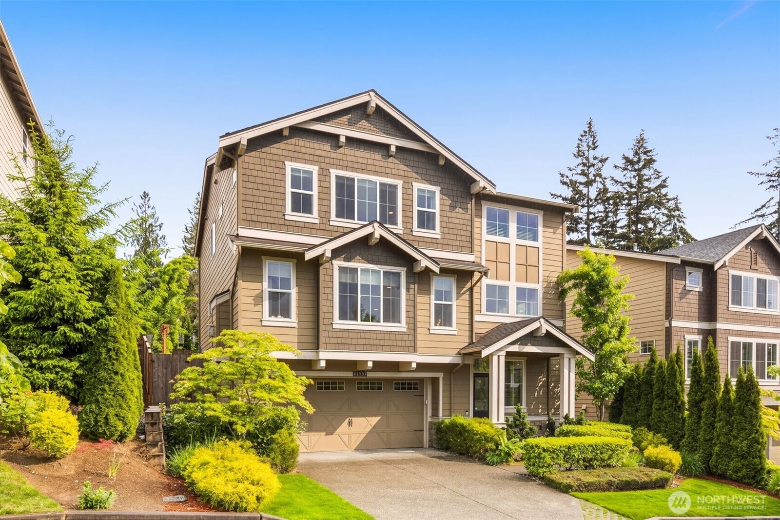 Property Photo:  22997 SE 52nd Street 12  WA 98029 