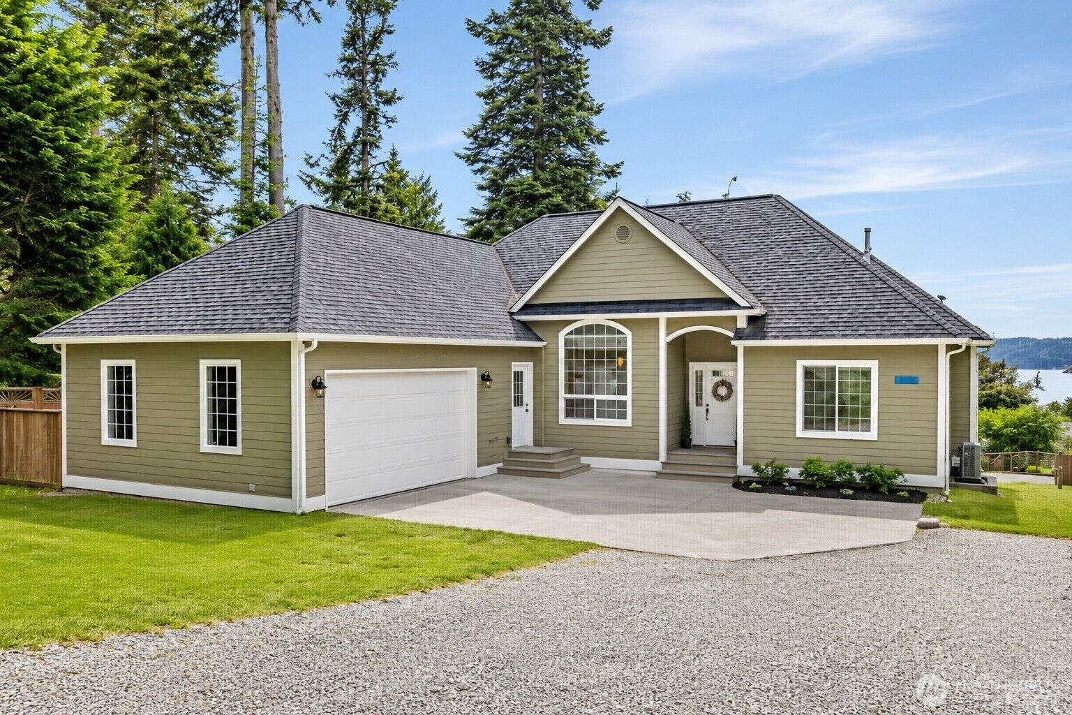 Property Photo:  9924  Sunset Drive  WA 98257 