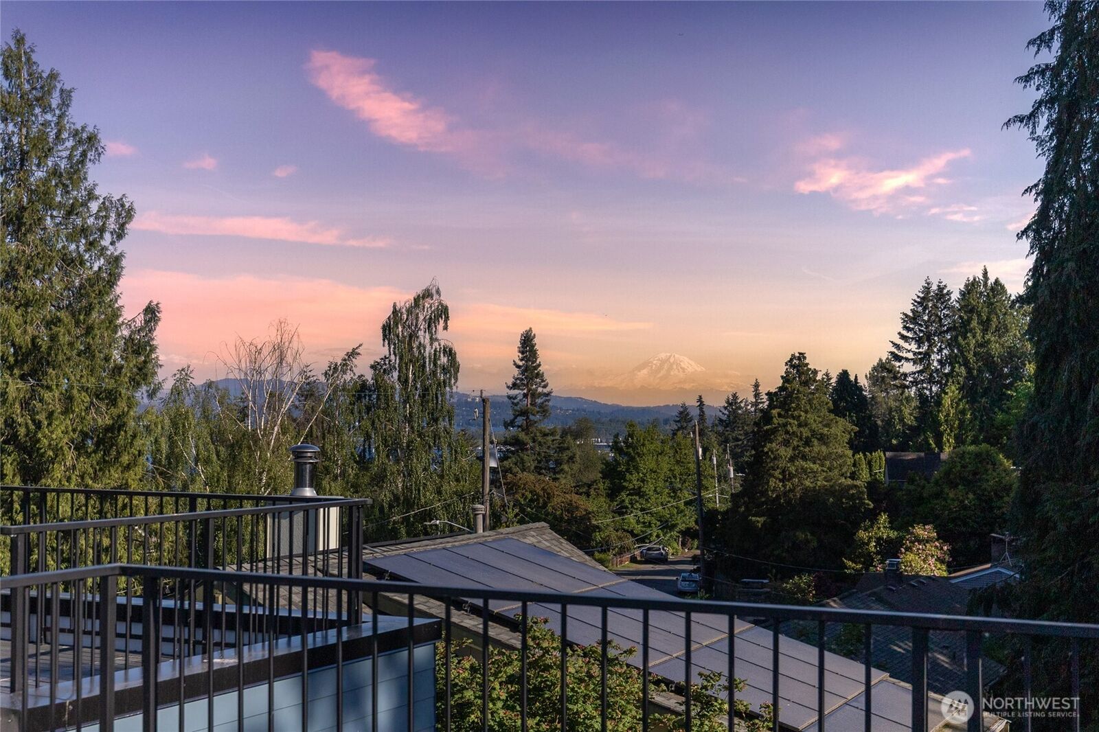 Property Photo:  11733  Durland Avenue NE B  WA 98125 