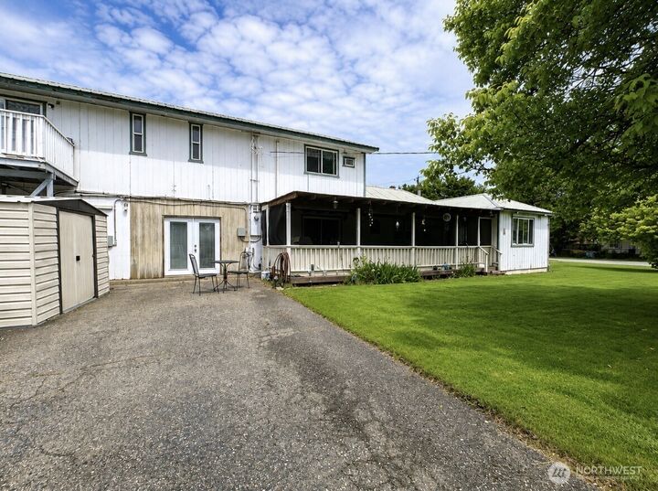 Property Photo:  402  Juniper Street  WA 98844 