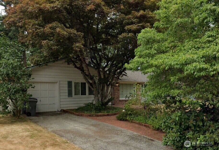 Property Photo: 14628 SE 21st Street WA 98007